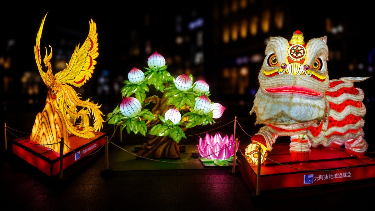巨大ランタンオブジェ3体（鳳凰・蓮花・獅子）